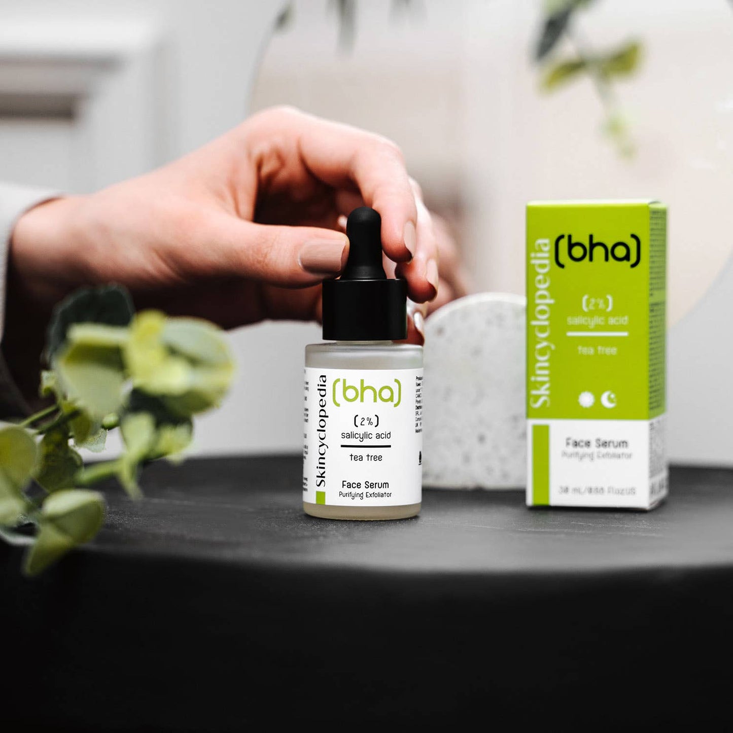 Skincyclopedia Exfoliating Treatment for Blemished Skin | Anti - Acne, Blackhead & Scar Serum - TLC Gifting