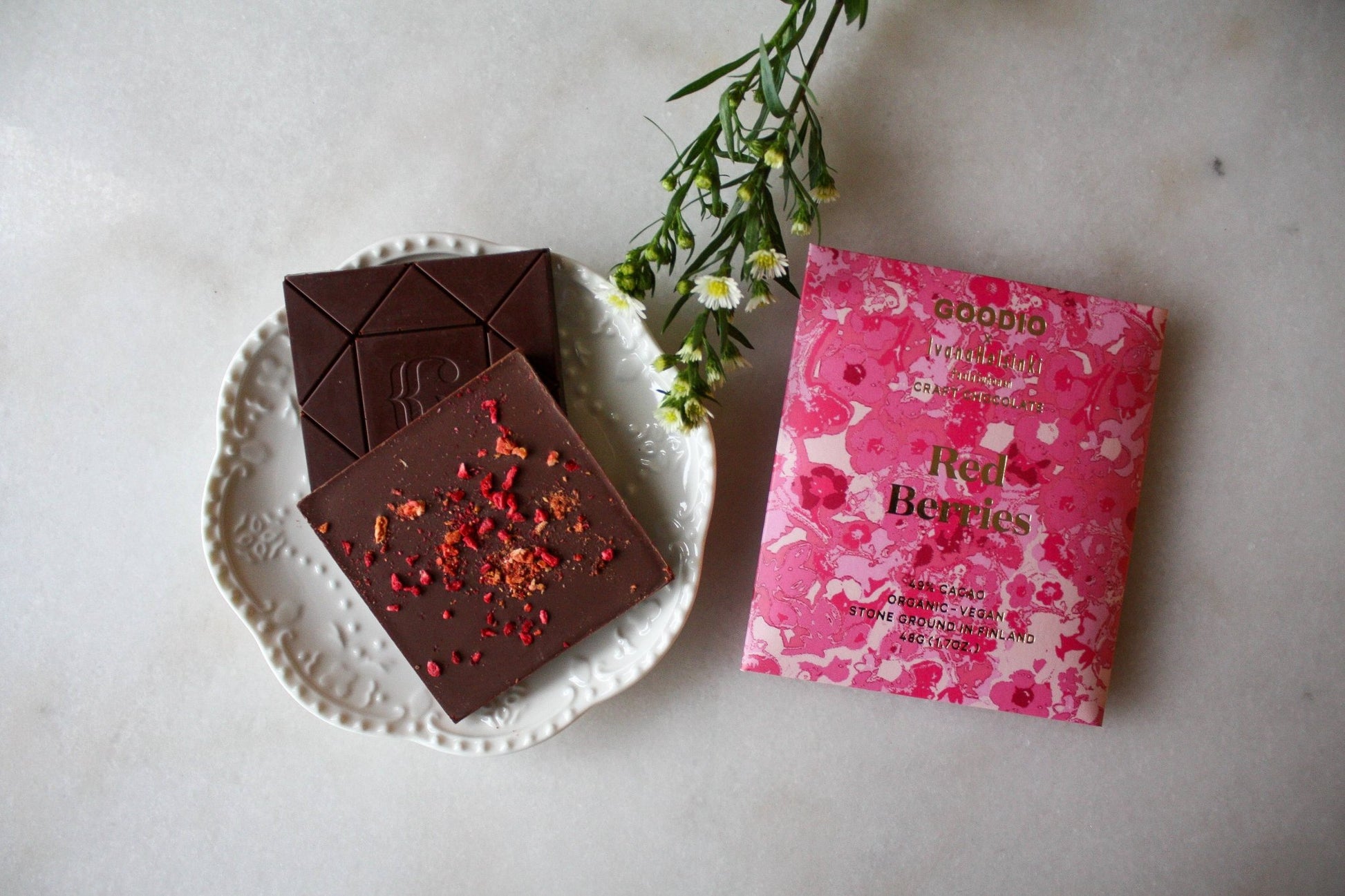 Red Berries Chocolate 49% Organic - TLC Gifting